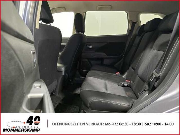 Mitsubishi Outlander Edition 100 2WD 2.0 MIVEC+Kamera+SitzHZG+Lederlenkrad+Klimaautom