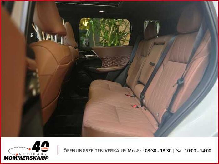 Mitsubishi Plug-in Hybrid Outlander 2,4 TOP+Luxury-Paket 4WD Sitzhzg v&h+E-Sitze+Klimasitze