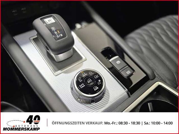 Mitsubishi Plug-in Hybrid Outlander 2,4 TOP+4WD +LederSitzhzg v&h+E-Sitze+Klimasitze+PANO+D