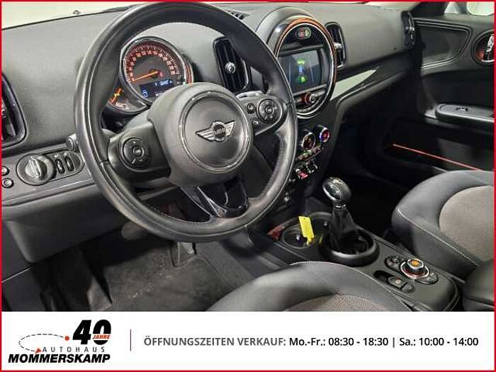 MINI One Countryman Park-Assistent+8fach bereift+SitzHZG+Parksensoren v&h+Lederlenkra