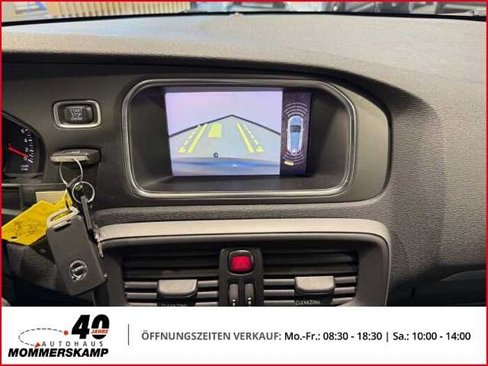 Volvo V40 Momentum T2 1.5+Automatik+AHK+Sitzhzg+Navi+Klima+PDC+Kamera