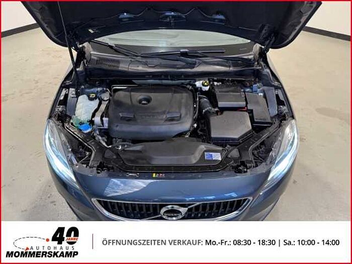 Volvo V40 Momentum T2 1.5+Automatik+AHK+Sitzhzg+Navi+Klima+PDC+Kamera