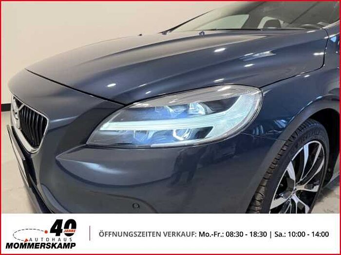 Volvo V40 Momentum T2 1.5+Automatik+AHK+Sitzhzg+Navi+Klima+PDC+Kamera
