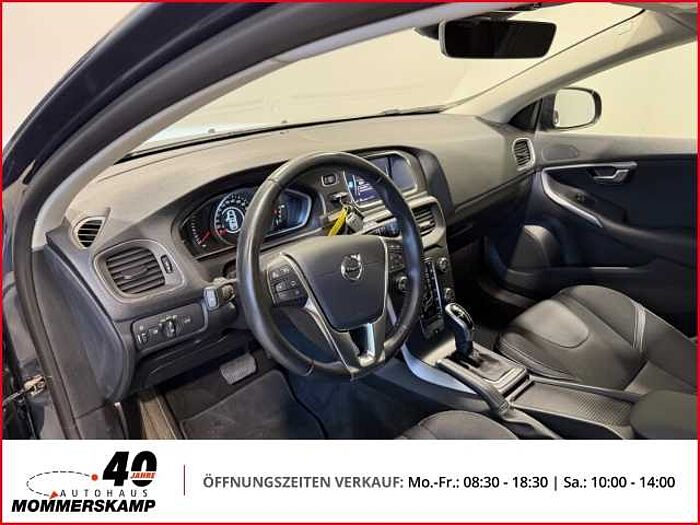 Volvo V40 Momentum T2 1.5+Automatik+AHK+Sitzhzg+Navi+Klima+PDC+Kamera