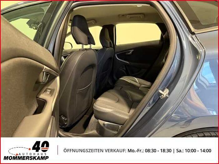 Volvo V40 Momentum T2 1.5+Automatik+AHK+Sitzhzg+Navi+Klima+PDC+Kamera
