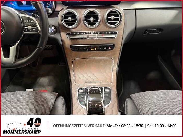 Mercedes-Benz C 200 T-Modell T 4Matic Automatik+Panorama+Allwetter+Einparkhilfe v&h+SitzHZG