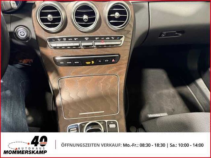 Mercedes-Benz C 200 T-Modell T 4Matic Automatik+Panorama+Allwetter+Einparkhilfe v&h+SitzHZG