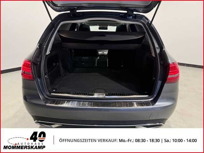 Mercedes-Benz C 200 T-Modell T 4Matic Automatik+Panorama+Allwetter+Einparkhilfe v&h+SitzHZG
