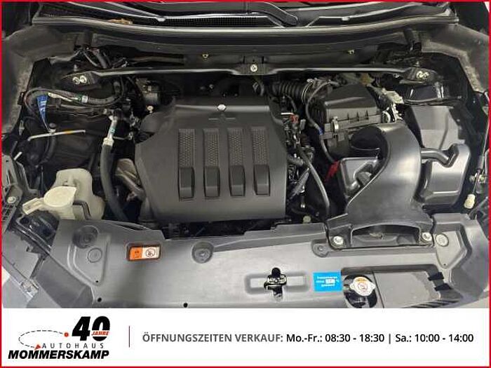 Mitsubishi Eclipse Cross Top 4WD 1.5 T-MIVEC Style-Paket+Allwetter+Schiebedach+LenkradHZG