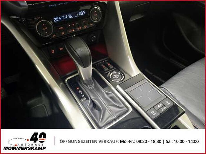 Mitsubishi Eclipse Cross Top 4WD 1.5 T-MIVEC Style-Paket+Allwetter+Schiebedach+LenkradHZG