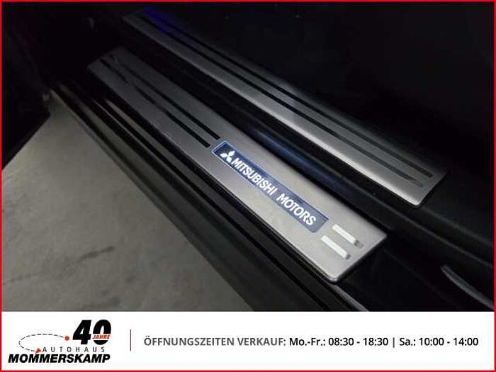 Mitsubishi Eclipse Cross Top 4WD 1.5 T-MIVEC Style-Paket+Allwetter+Schiebedach+LenkradHZG
