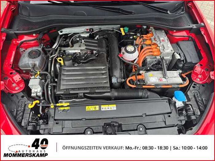 SEAT Leon Sportstourer FR e-HYBRID 1.4+Lederlenkrad+Keyless+3-Zonen-Klimaautom.