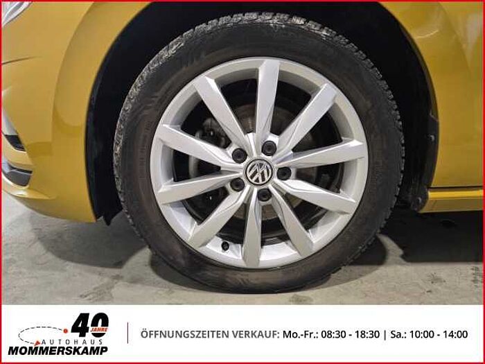 Volkswagen Golf Sportsvan VII Highline 1.5 TSI ACT+AHK+Massagesitze+SitzHZG+TWA+Verkehrszei