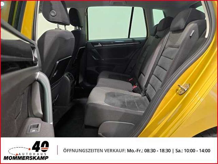 Volkswagen Golf Sportsvan VII Highline 1.5 TSI ACT+AHK+Massagesitze+SitzHZG+TWA+Verkehrszei
