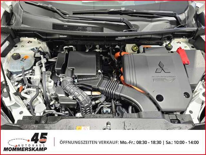 Mitsubishi Plug-in Hybrid Outlander 2,4 Select 4WD+Klima+Leder+Navi+PDC+HUD+LED+360 Grad Ka