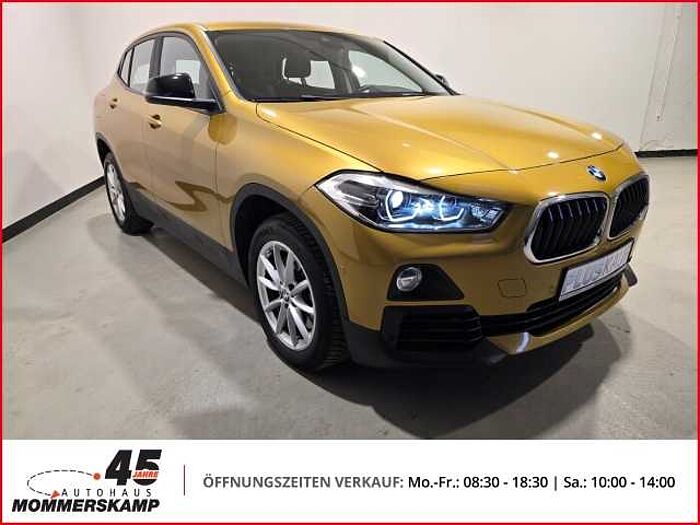 BMW X2 sDrive 20 i Advantage+Automatik+Allwetter+PDC+Navi+Klima+Lenkradhzg+Parkass.