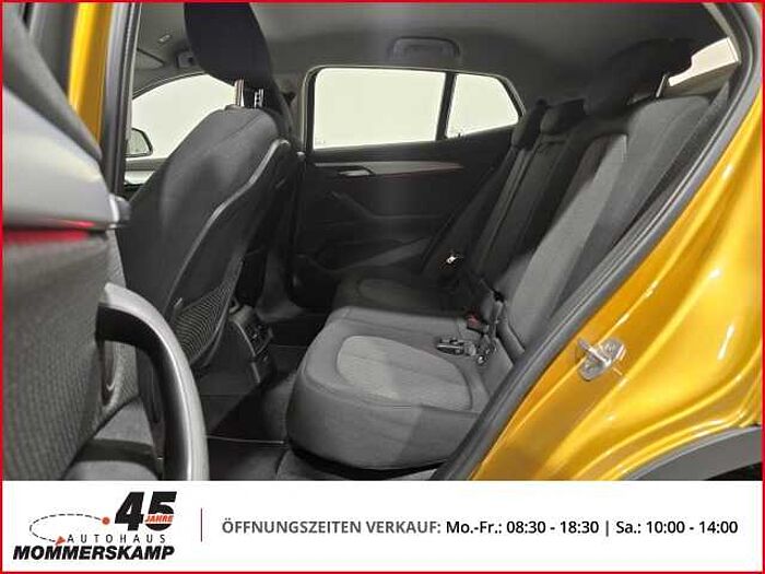 BMW X2 sDrive 20 i Advantage+Automatik+Allwetter+PDC+Navi+Klima+Lenkradhzg+Parkass.