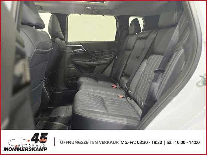 Mitsubishi Plug-in Hybrid Outlander 2,4 TOP 2 Fabrig+4WD Sitzhzg v&h+E-Sitze+Klimasitze+PAN