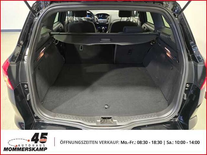 Ford Focus Turnier ST-Line Allwetter+LenkradHZG+Einparkhilfe v&h+SitzHZG+Sportsitze