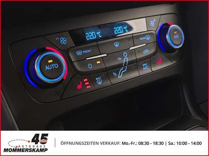 Ford Focus Turnier ST-Line Allwetter+LenkradHZG+Einparkhilfe v&h+SitzHZG+Sportsitze