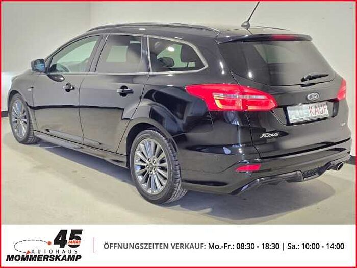 Ford Focus Turnier ST-Line Allwetter+LenkradHZG+Einparkhilfe v&h+SitzHZG+Sportsitze