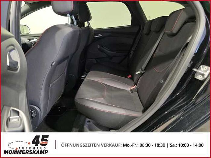 Ford Focus Turnier ST-Line Allwetter+LenkradHZG+Einparkhilfe v&h+SitzHZG+Sportsitze