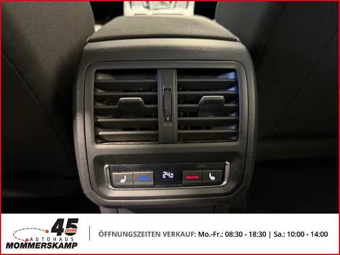 Volkswagen Arteon Automatik+AllwetterNavi+SitzHZG+Parksensoren v&h+Klimaautom+LED+Sportsitz