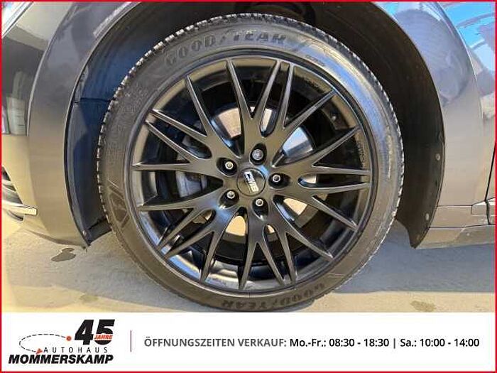 Volkswagen Arteon Automatik+AllwetterNavi+SitzHZG+Parksensoren v&h+Klimaautom+LED+Sportsitz
