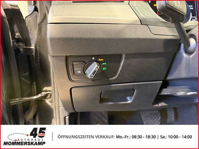 Volkswagen Arteon Automatik+AllwetterNavi+SitzHZG+Parksensoren v&h+Klimaautom+LED+Sportsitz