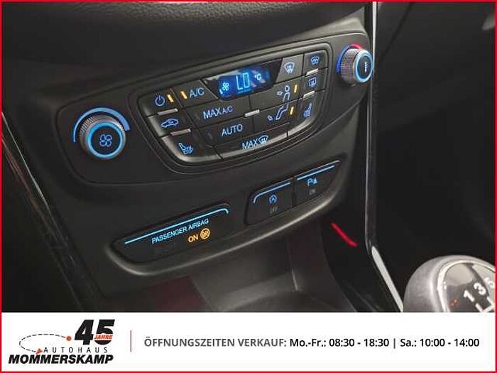 Ford B-Max Titanium+Allwetter+Klima+PDC+Sitzhzg+Frontscheibenhzg+Tempomat+