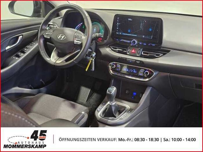 Hyundai i30 cw Intro Edition 1.5 T-GDI Allwetter+LenkradHZG+Rückfahrkam. +Einparkhilfe