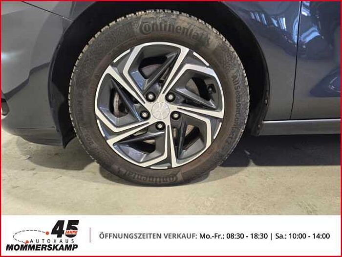 Hyundai i30 cw Intro Edition 1.5 T-GDI Allwetter+LenkradHZG+Rückfahrkam. +Einparkhilfe