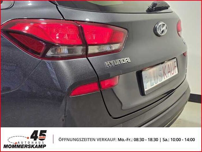 Hyundai i30 cw Intro Edition 1.5 T-GDI Allwetter+LenkradHZG+Rückfahrkam. +Einparkhilfe