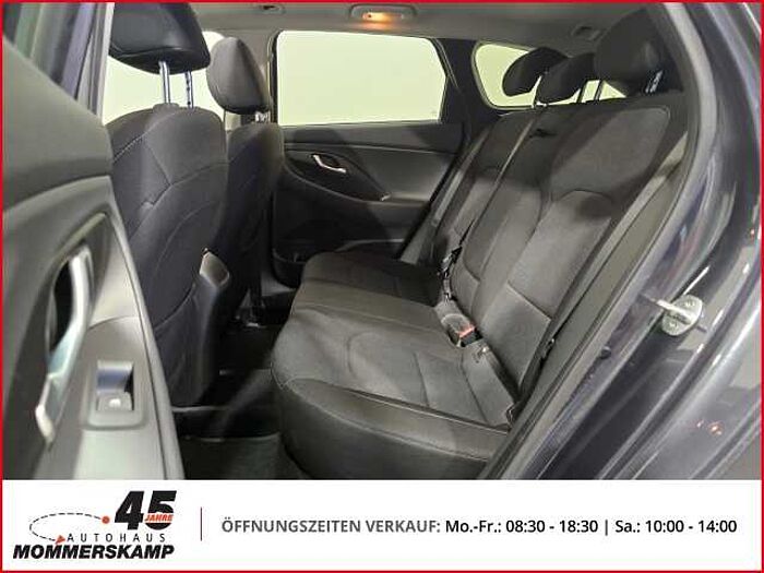 Hyundai i30 cw Intro Edition 1.5 T-GDI Allwetter+LenkradHZG+Rückfahrkam. +Einparkhilfe
