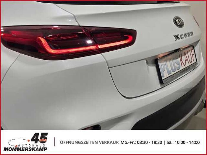 Kia XCee'd Platinum Edition PHEV+Automatik+Leder+el. Pano+Allwetter+Sitzhzg v&h+Sitzk XCeed