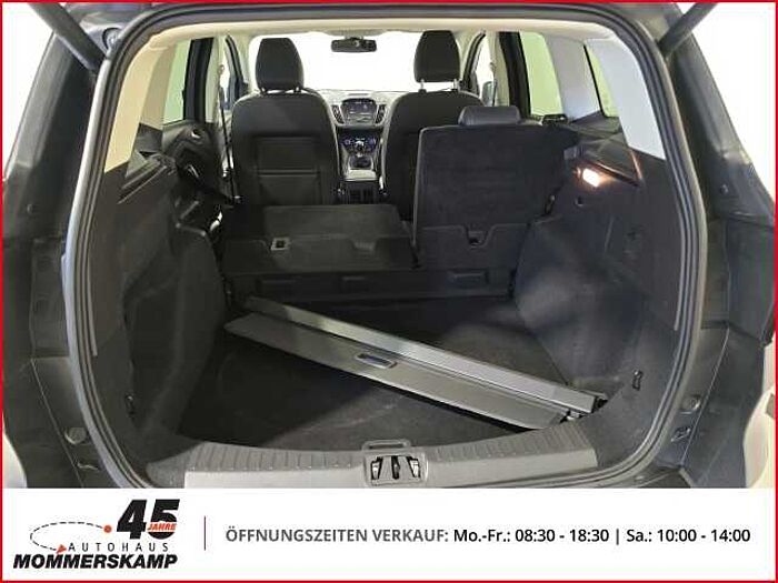 Ford Kuga Titanium+LenkradHZG+Einparkhilfe v&h+Lederlenkrad+Klimaautom
