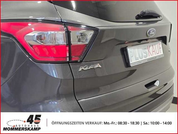 Ford Kuga Titanium+LenkradHZG+Einparkhilfe v&h+Lederlenkrad+Klimaautom
