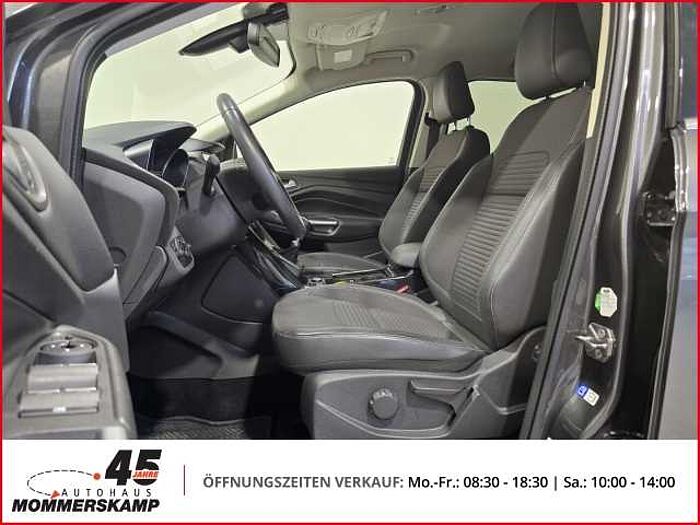 Ford Kuga Titanium+LenkradHZG+Einparkhilfe v&h+Lederlenkrad+Klimaautom
