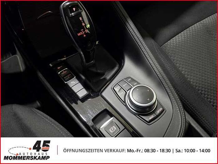 BMW X2 sDrive 20 i Advantage+Automatik+Allwetter+PDC+Navi+Klima+Lenkradhzg+Parkass.