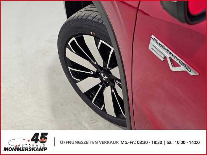 Mitsubishi Outlander 2,4 TOP 2 Fabrig+4WD Sitzhzg v&h+E-Sitze+Klimasitze+PANO+Digitaler.Inn