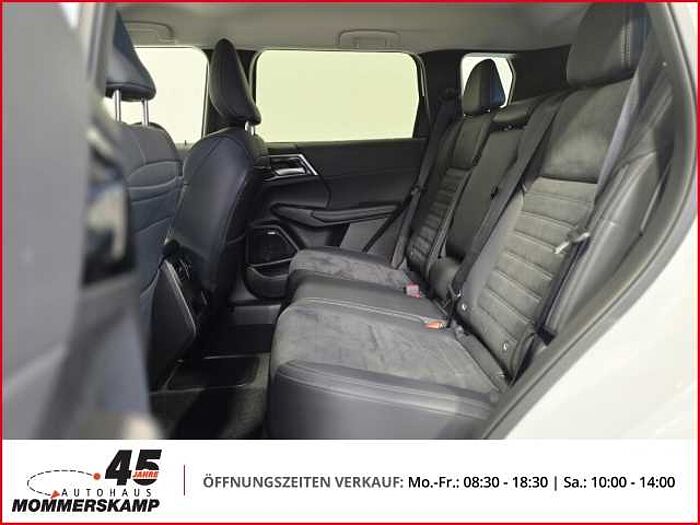 Mitsubishi Outlander 2,4 Diamant PLUS+4WD+PDC+Sitzhzg+Lenkradhzg+Leder+Tempomat+Navi