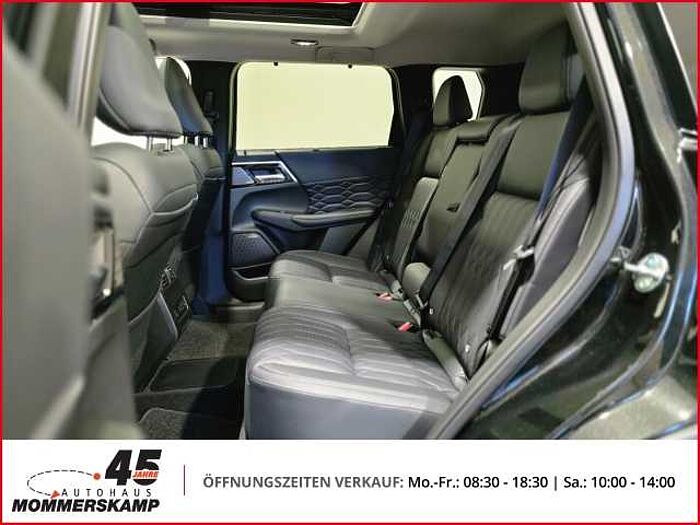 Mitsubishi Outlander 2,4 TOP+4WD Sitzhzg v&h+E-Sitze+Klimasitze+PANO+Digitaler.Innenspiegel