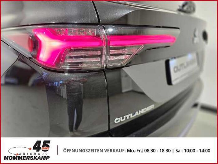 Mitsubishi Plug-in Hybrid Outlander 2,4 TOP+4WD Sitzhzg v&h+E-Sitze+Klimasitze+PANO+Digital