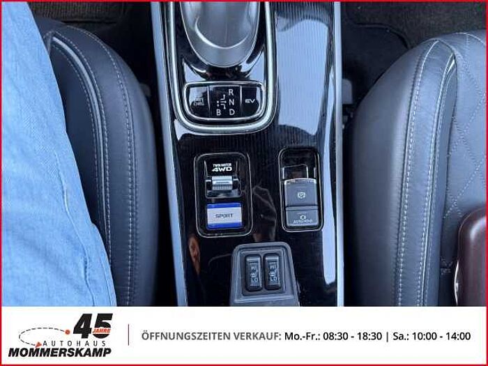 Mitsubishi Plug-in Hybrid Outlander PHEV Top 4WD 2.4+Automatik+Allwetter+Leder+Schiebedach+