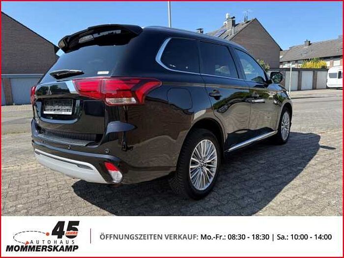 Mitsubishi Plug-in Hybrid Outlander PHEV Top 4WD 2.4+Automatik+Allwetter+Leder+Schiebedach+