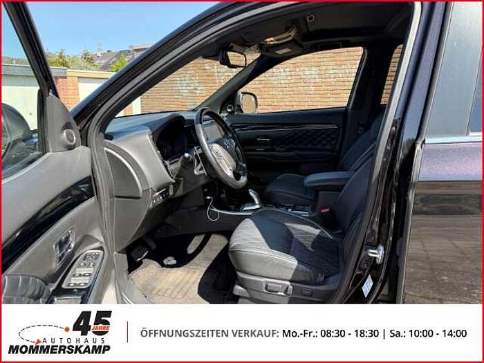 Mitsubishi Plug-in Hybrid Outlander PHEV Top 4WD 2.4+Automatik+Allwetter+Leder+Schiebedach+