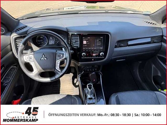 Mitsubishi Plug-in Hybrid Outlander PHEV Top 4WD 2.4+Automatik+Allwetter+Leder+Schiebedach+
