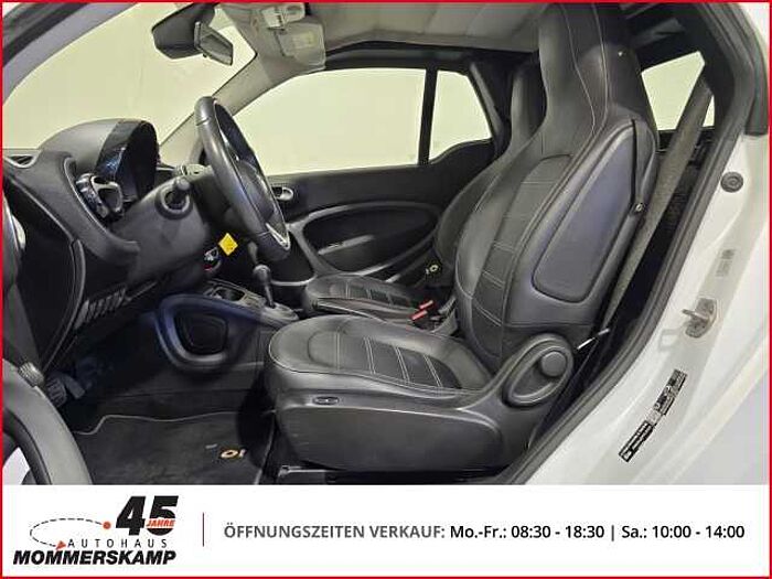 Smart fortwo cabrio 52 kW+El. Verdeck+Navi+Klimaautom+SitzHZG+Spurhalteass.